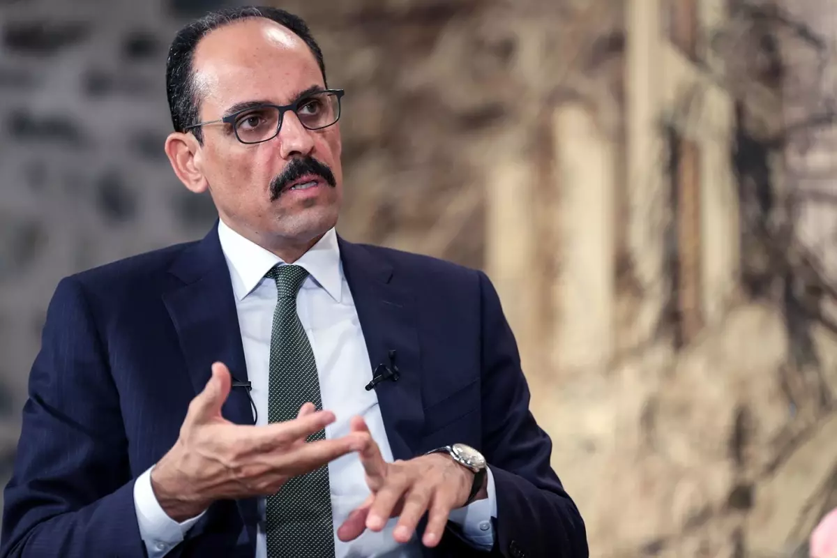 İbrahim Kalın kitabının kapak fotoğrafı