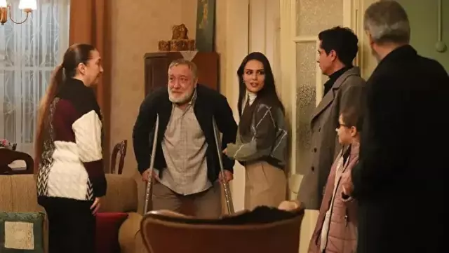 Dizinin yeni poster tasarımı