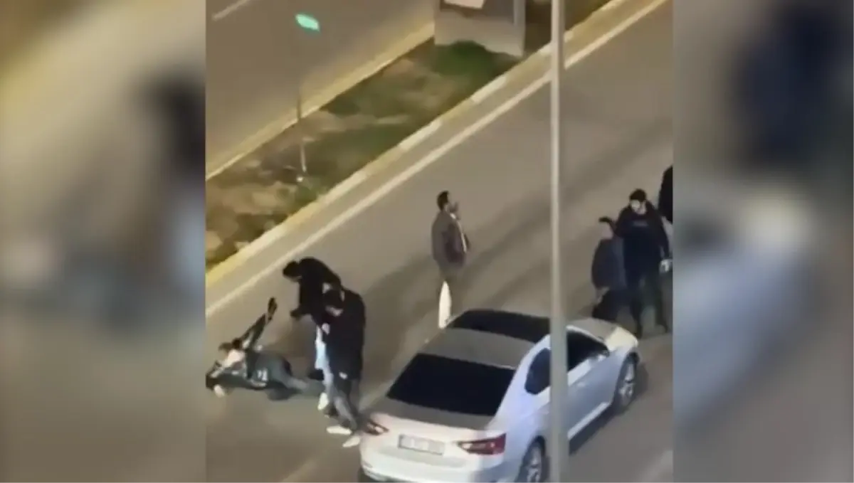 Şanlıurfa’da Otomobil Sürücüsüne Şiddetli Saldırı Görüldü