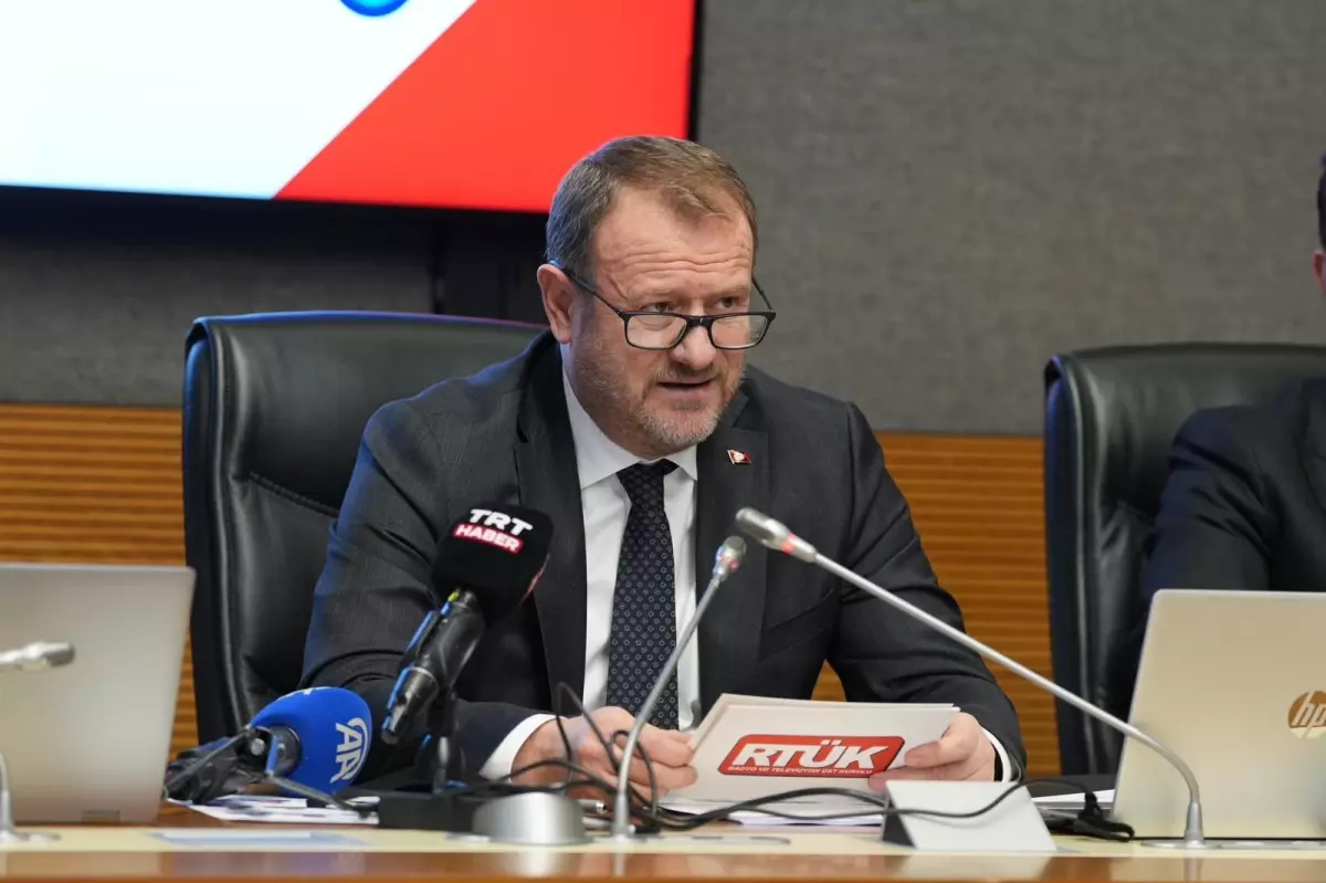 Gençler Sosyal Medyada Yaş Sınırı Talebini Güçlendirdi: %88,1 Onay Verdi