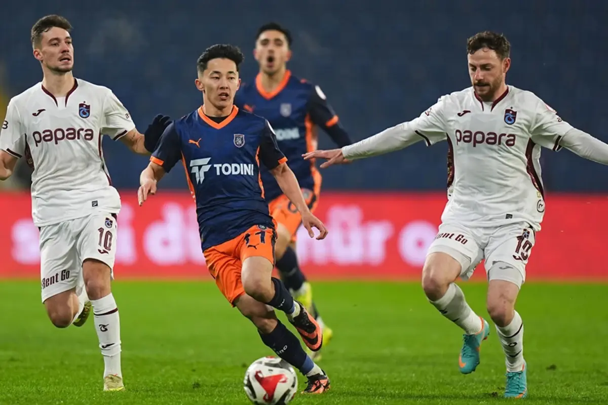 Trabzonspor, 4-2'lik galibiyetle RAMS Başakşehir'i çeyrek finale taşıdı