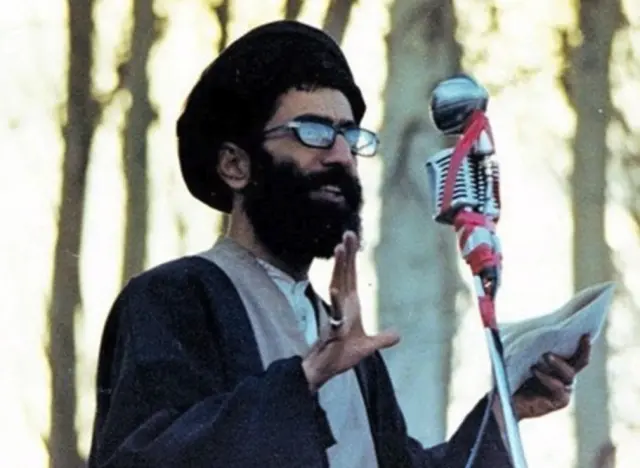 Genç Hamaney bir toplantıda