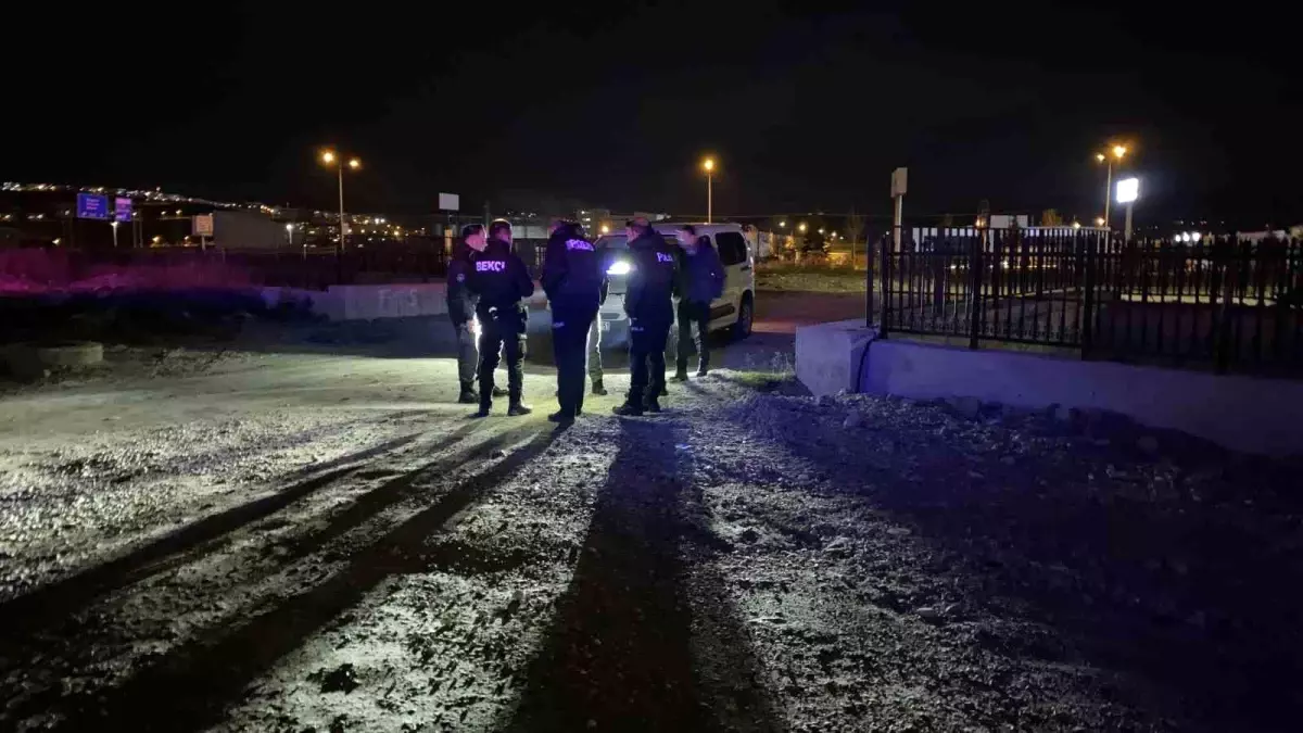 Çorum’da Silahlı Saldırı: Kimliği Belirsiz Şahıslar Birini Ağır Yaralı Bıraktı