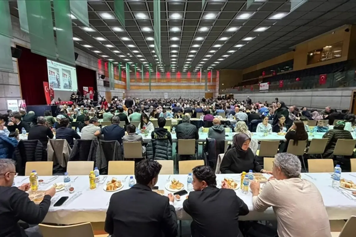 Zürih’te Bin Kişilik İftar: İsviçre Türk Toplumu’nun Birlik ve Dayanışma Mesajı