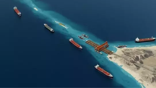 İran, Hürmüz Boğazı'nda Geçiş Yasağını İhlal Eden 10'dan Fazla Petrol Tankerine Ateş Açtı