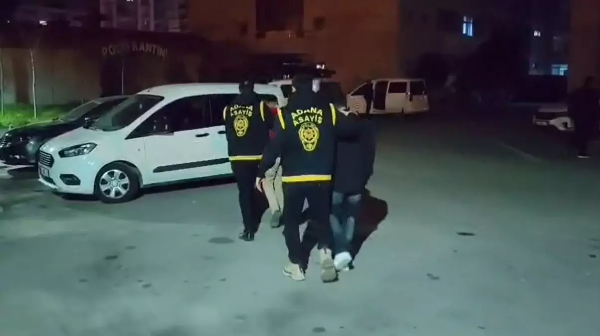 Adana’da İşyerinde Silahlı Saldırı: 15 Yaşındaki Şüpheliler Tutuklandı