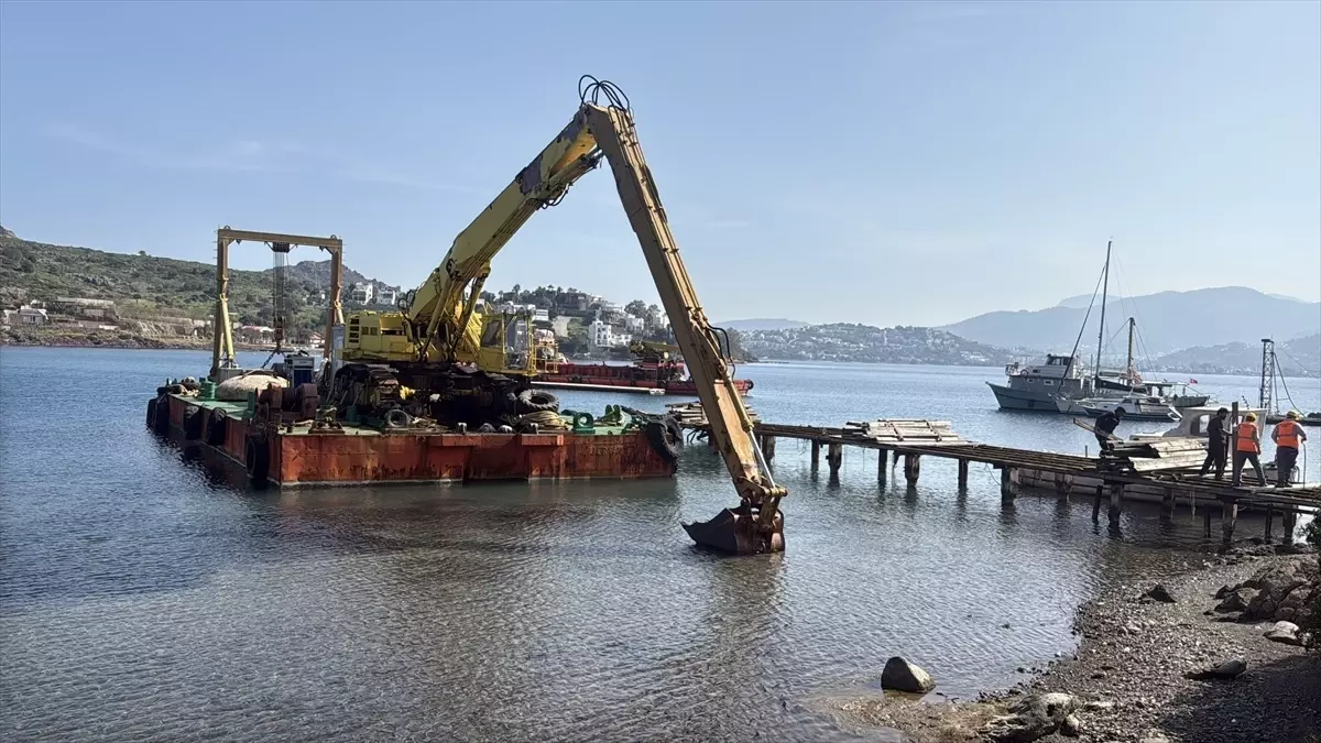 Bodrum’da İzinsiz İskeleler Yıkıldı, Karavan Sahiplerine Tahliye Uyarısı
