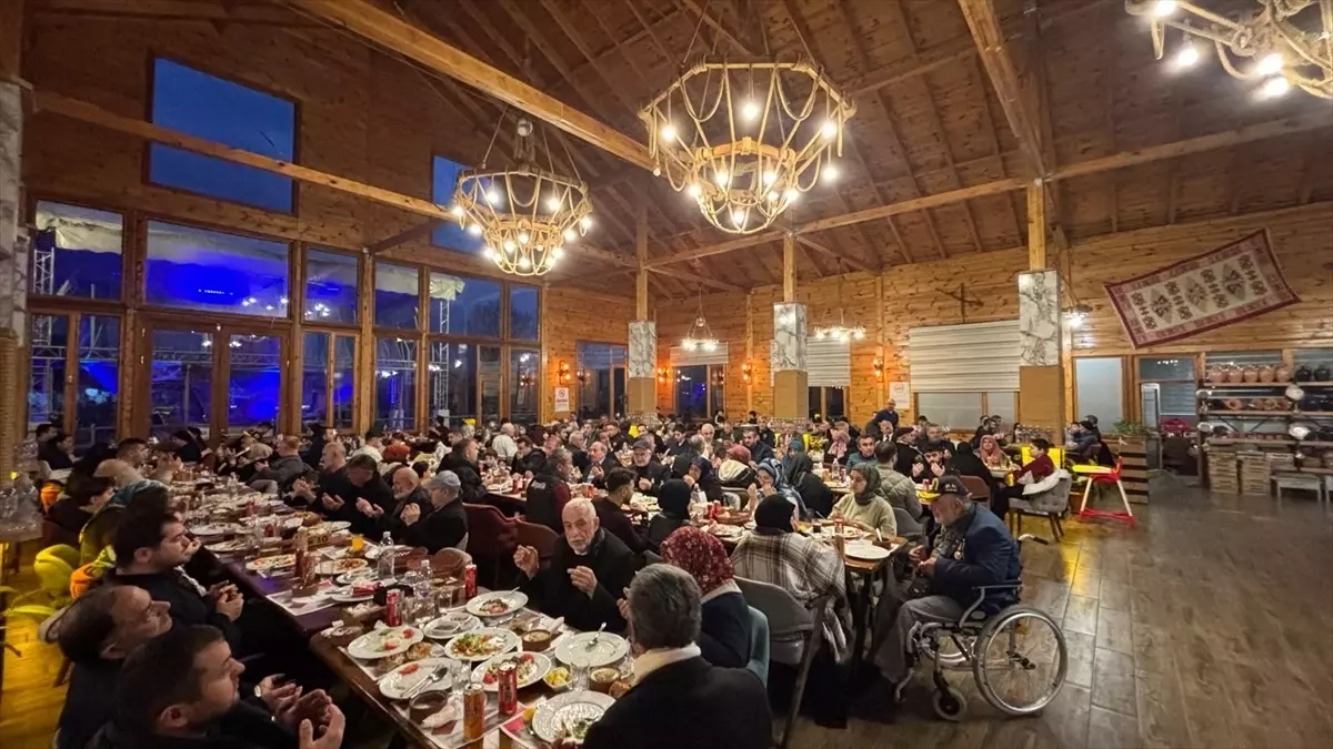 Salıpazarı’nda Şehit Aileleri ve Gaziler İçin Anlamlı İftar Buluşması