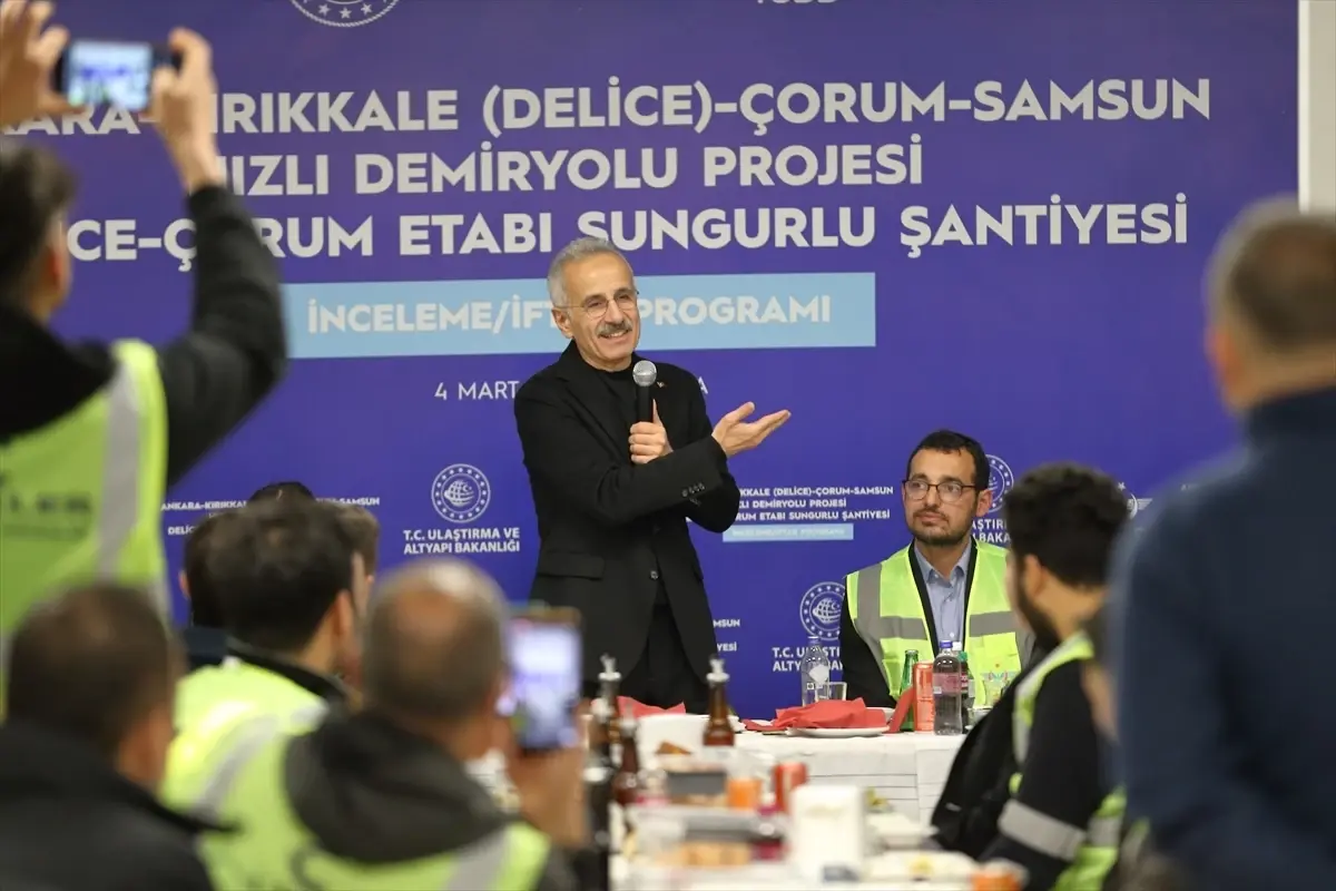 Ulaştırma ve Altyapı Bakanı Uraloğlu, Çorum’da Tren Projesiyle İlgili Açıklamalarda Bulundu