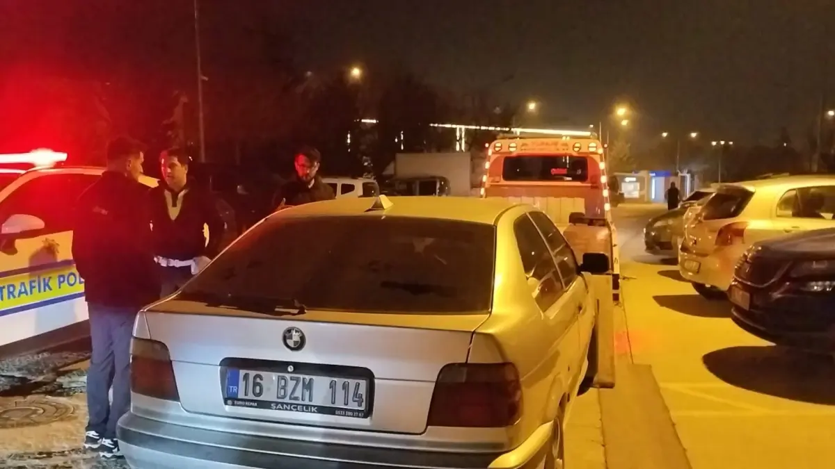 İnegöl'de yüksek sesle müzik dinleyen sürücünün aracı