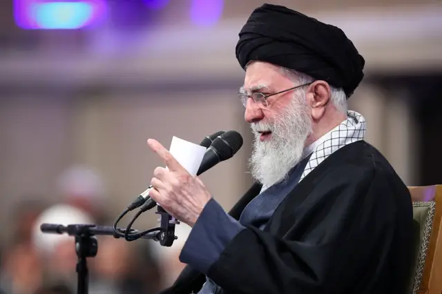 Mücteba Hamaney'in resmi fotoğrafı