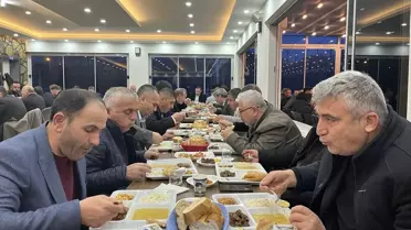 İftar sofrası ve katılımcılar