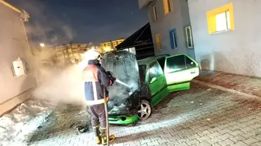 Alevler içindeki araç