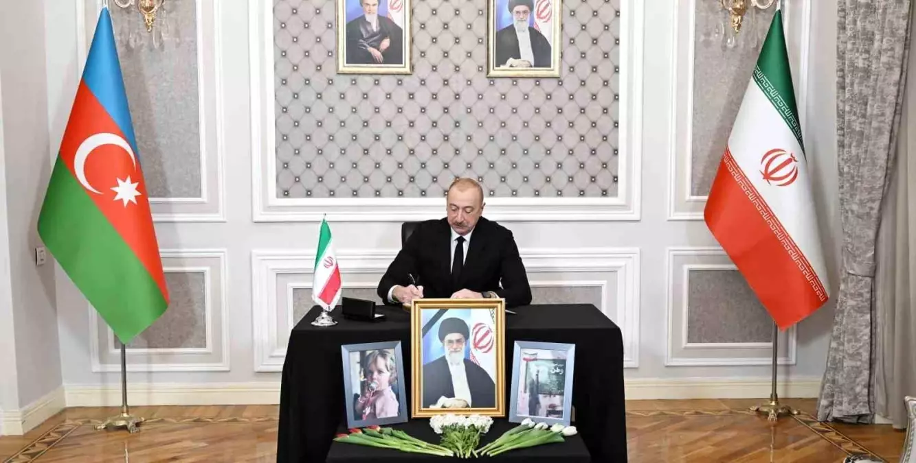 Aliyev, İran Büyükelçiliği'nde Hamaney'e Taziye Ziyareti Gerçekleştirdi