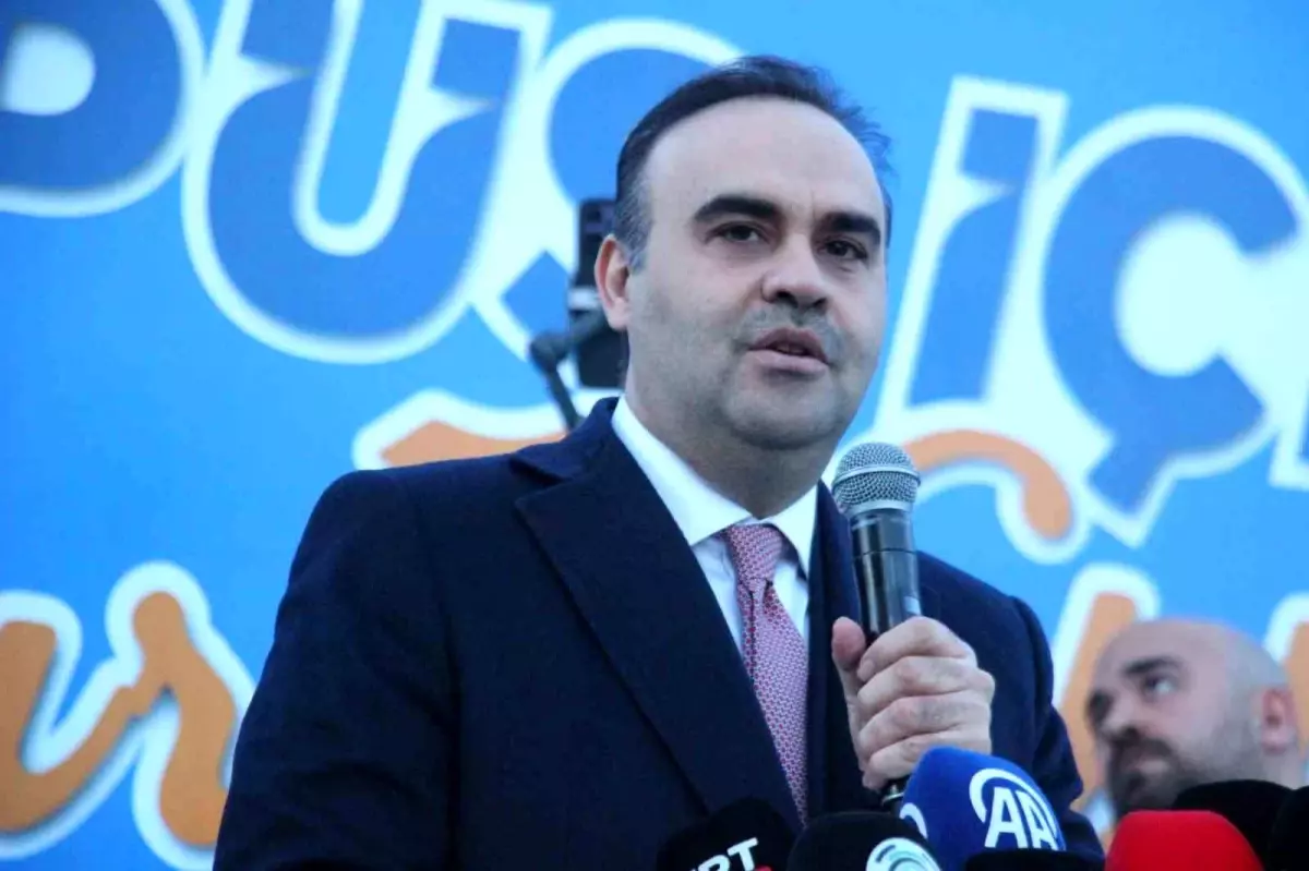 Sanayi ve Teknoloji Bakanı Kacır, Kocaeli Üniversitesi'nde İftar Etkinliği Düzenledi