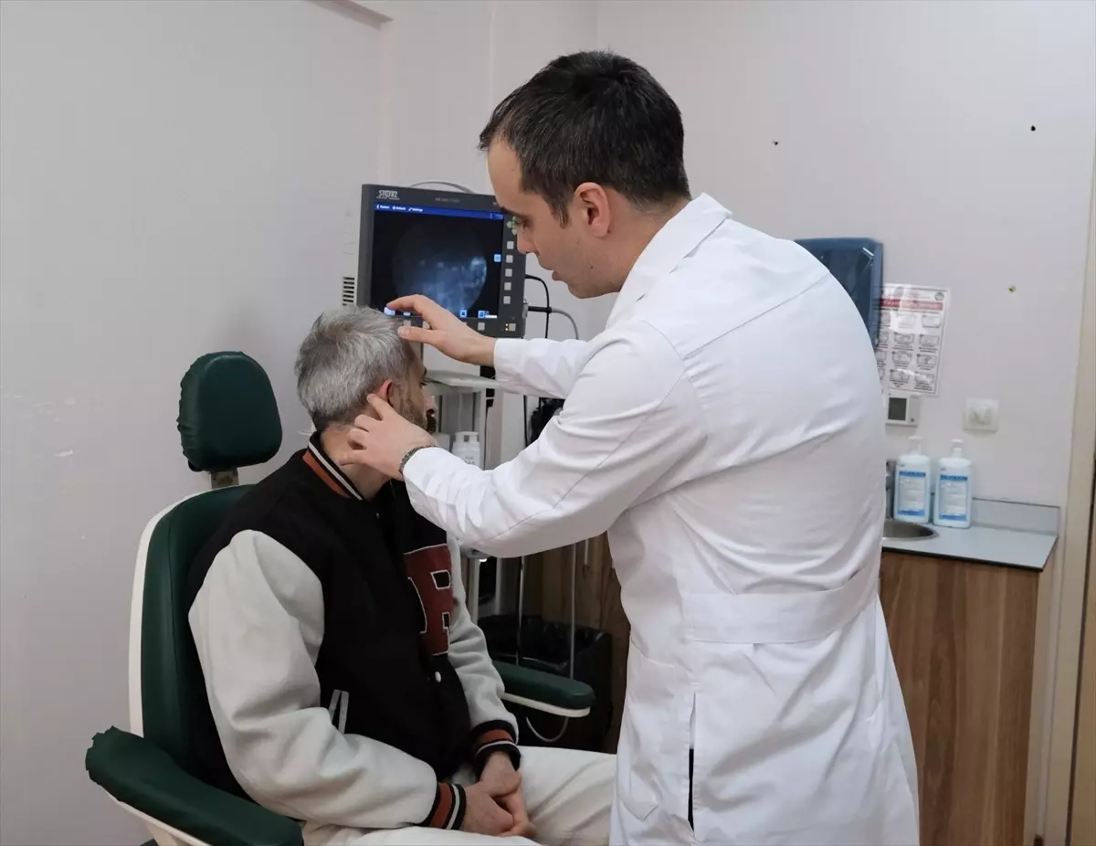 Balıkesir’de Kemik İçine İşitme Cihazı Takıldı: Yeni Cerrahi Yöntem