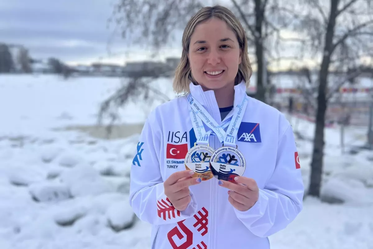 Bengisu Avcı 200 Metre Kurbağada Yeni Dünya Rekoru Kırdı