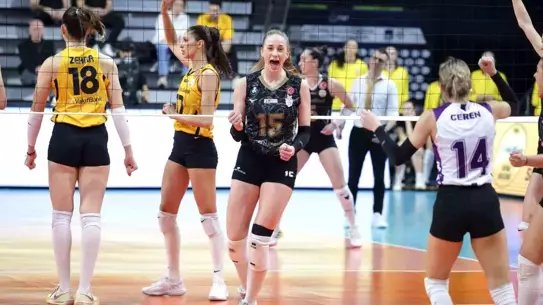 AXA Sigorta Kupa Voley çeyrek final sahası