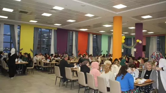 Malazgirt Gençlik Müdürlüğü'nden Öğrencilere Sıcak Bir İftar