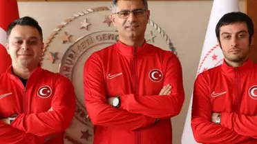 Şampiyonluk anında İsmail Keleş, Yusuf Dikeç ve Buğra Selimzade