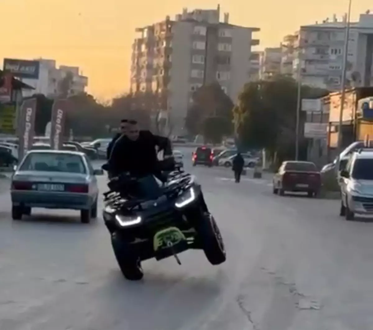 İzmir’de ATV Driftine 146 Bin TL’lik Para Cezası ve 60 Günlük Ehliyet Durdurması