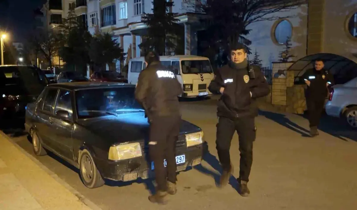 Aksaray’da Gece Yarısı Korna Gürültüsü Mahalleyi Uyandırdı
