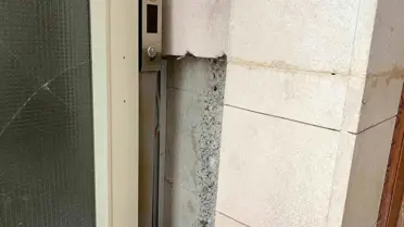 Fatih Camii'ne verilen zararların görüntüsü