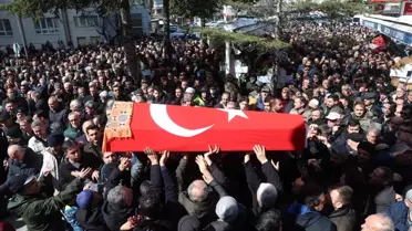 Çekmeköy'de Öğretmen Fatma Nur Çelik'e Bıçaklı Saldırı: Hayatını Kaybetti