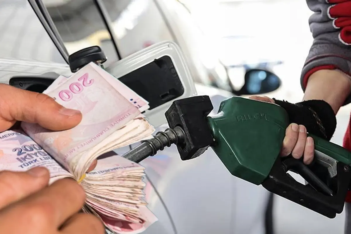 Eşel Mobil Sistemiyle Gelen Tasarrıf Yetersiz Kaldı: Akaryakıt Fiyatları Çifte Zamla Yükseldi