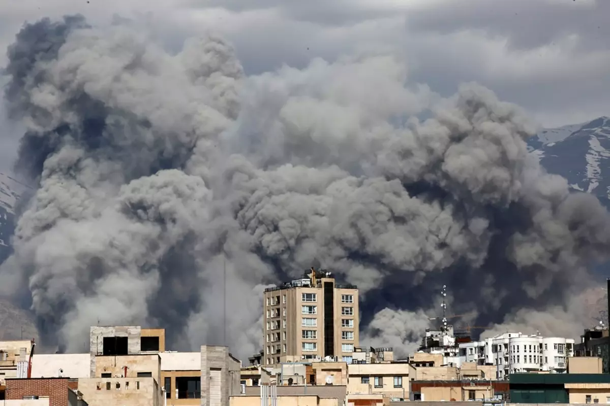 İsrail'in Lübnan'a Yönelik Son Füze Saldırısı: Ölüm Sayısı 77'ye Ulaştı