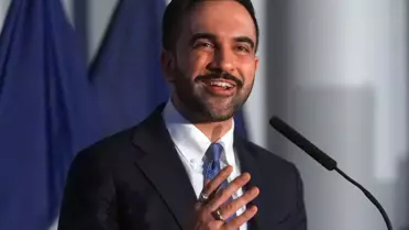 Zohran Mamdani program stüdyosunda