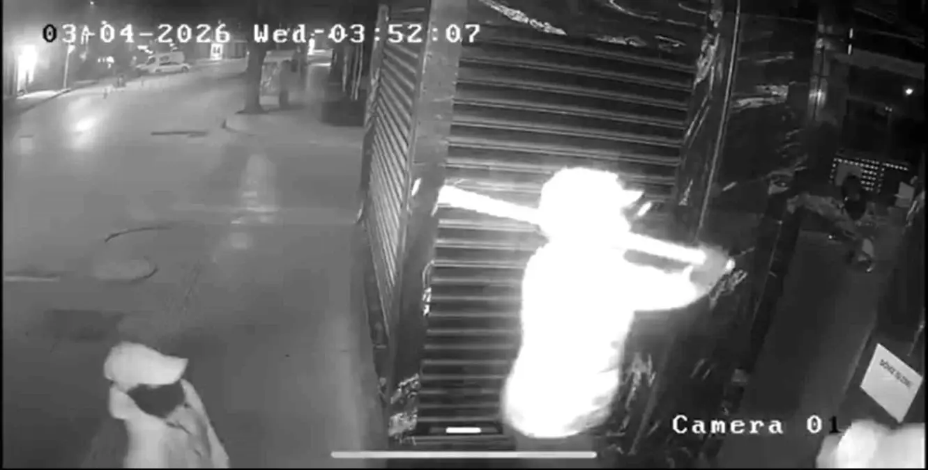 Bilecik'te 30 Saniyede Gerçekleşen Hızlı Kuyumcu Soygunu: 4 Şüpheliden 2'si Gözaltında