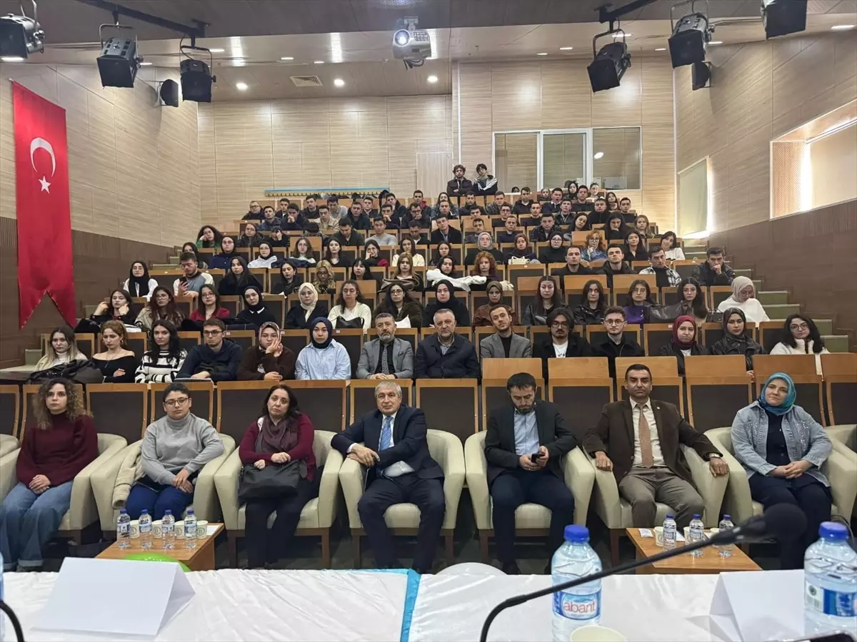 AYBÜ’de Bağımlılıkla Mücadele ve Toplumsal Sorumluluk Paneli Gerçekleştirildi