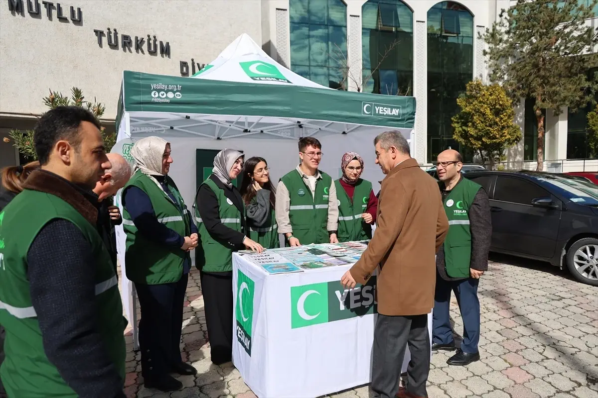 Artvin'de Yeşilay'dan Bağımlılıkla Mücadele ve Toplumsal Dayanışma Etkinliği