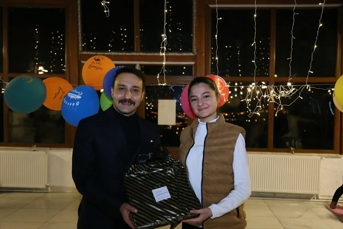 Kaymakam Enes Burak Koca, Ramazan İftarinde Çocuklarla Buluştu