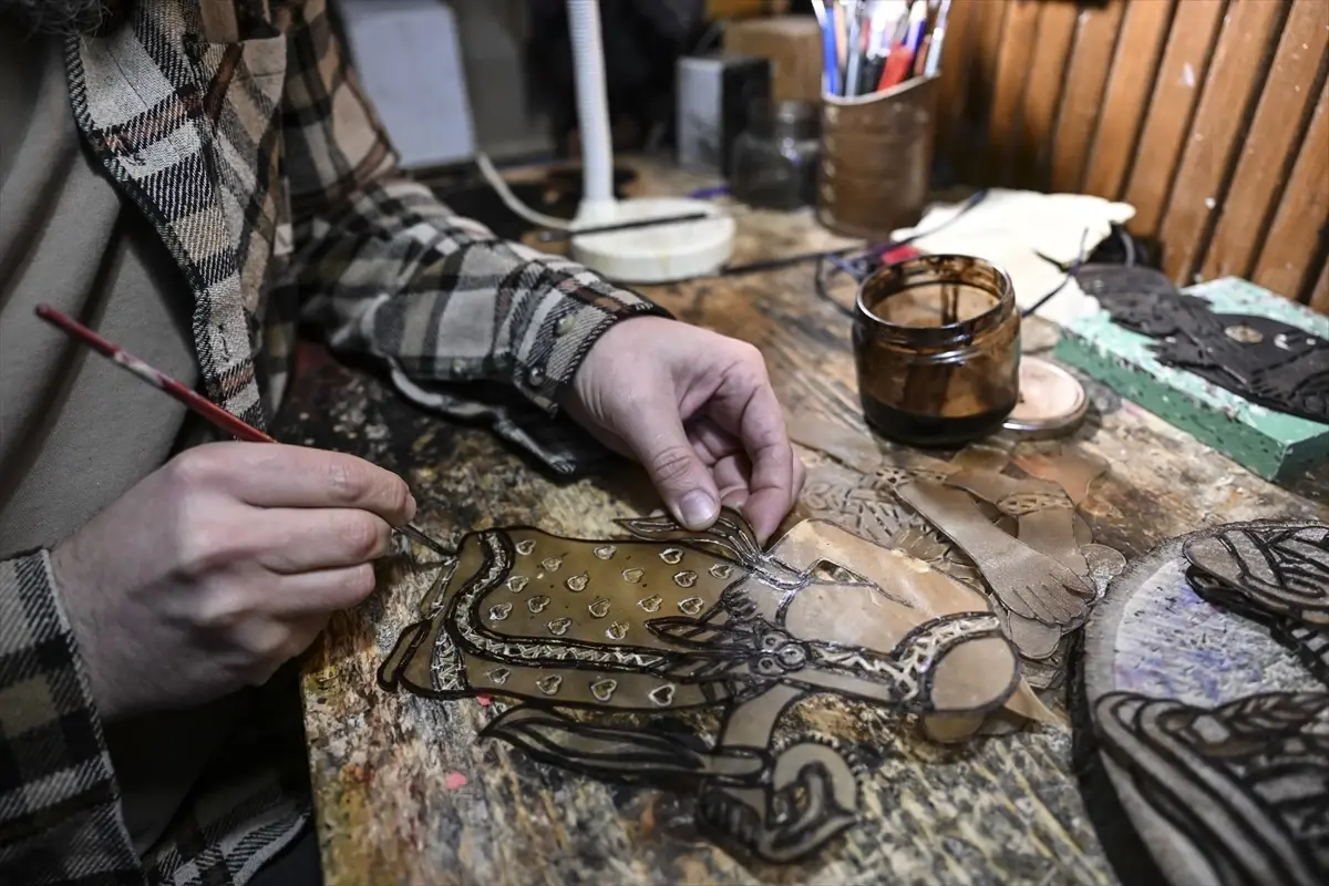 Cengiz Samsun, Karagöz ve Hacivat’ı 21. Yüzyıla Taşıyor