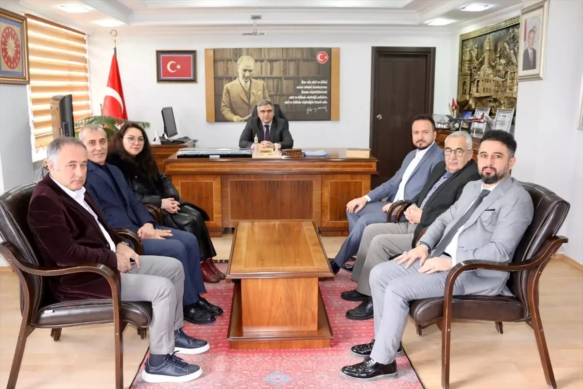 Amasya’da Muhasebe Haftası Coşkusu: Mali Müşavirler Kaymakamı Ziyaret Etti