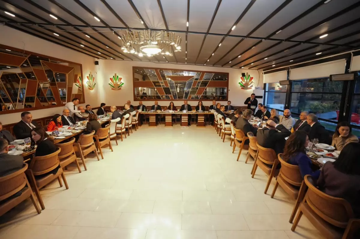 RTÜK Başkanı Daniş, Medya Temsilcileriyle Ramazan İftarında Sorumlu Yayıncılığı Vurguladı