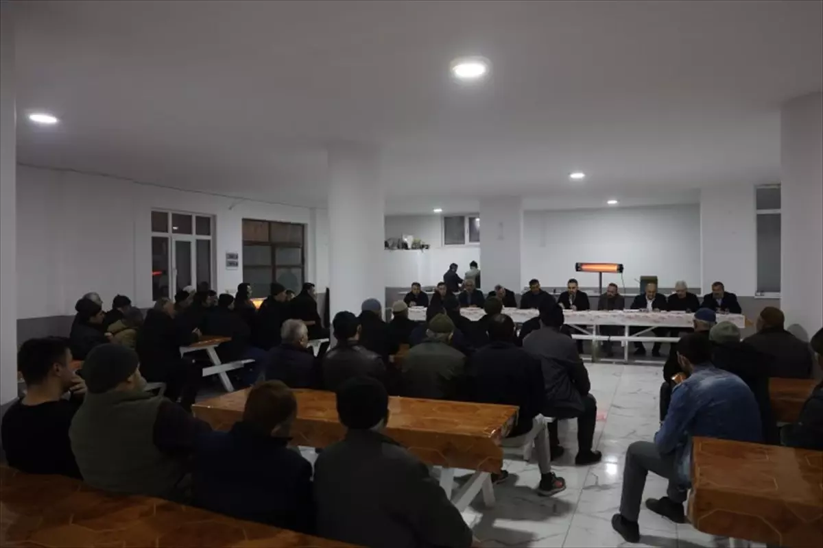 Vezirköprü Belediyesi’nden Ramazan İftarları Şehrin Her Mahallesine Yayılıyor