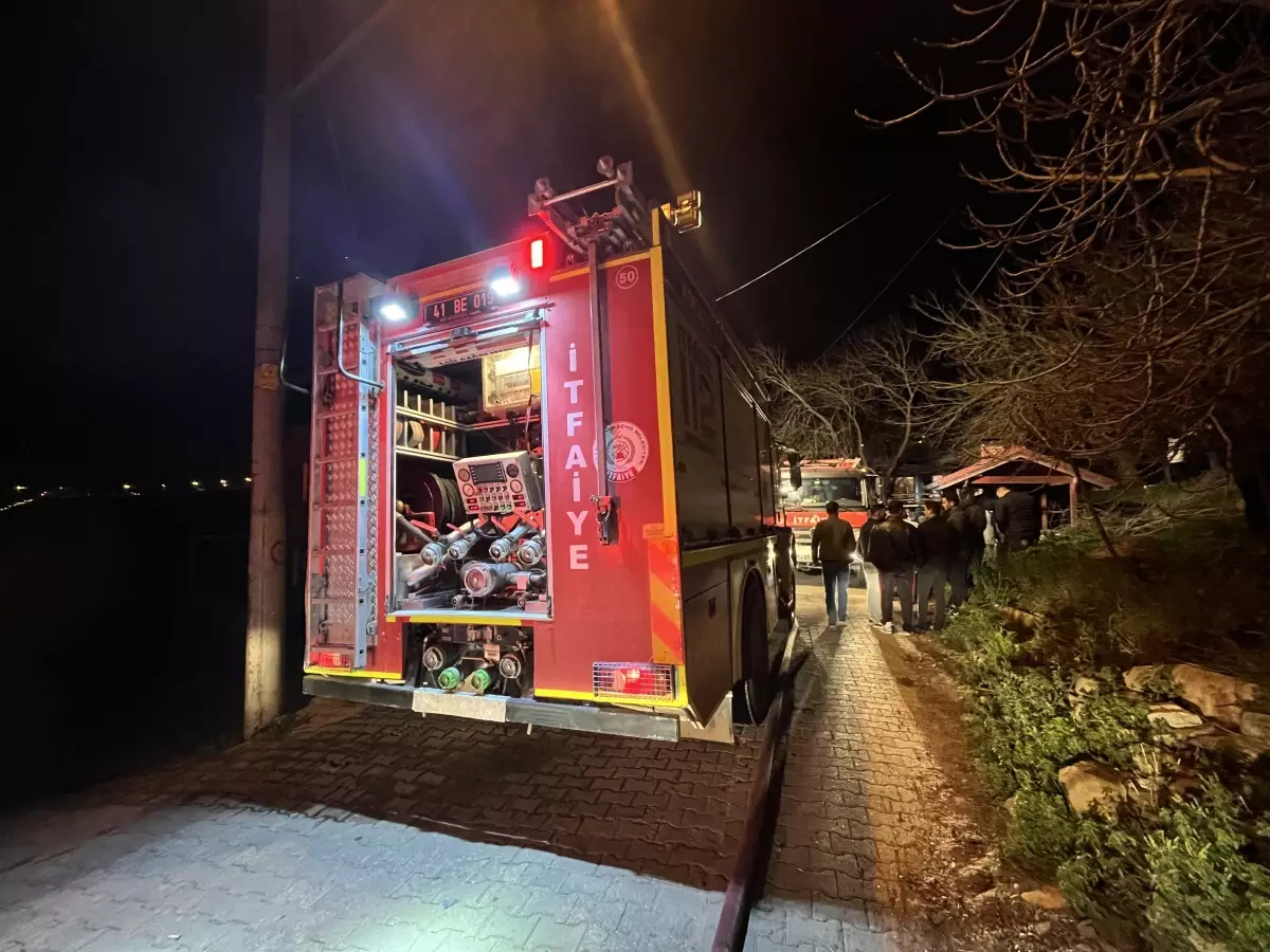 İzmit'te Yalnız Yaşayan 71 Yaşındaki Adam Yangınla Hayatını Kaybetti