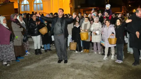 Sepet sallama anı fotoğrafı