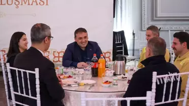 İftar programında konuşma yapan Vali Sözer