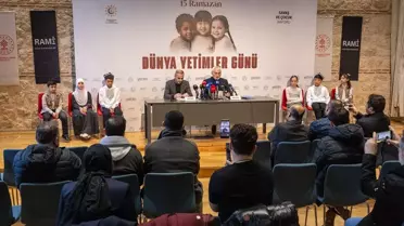 Savaş mağduru bir çocuğun gülümsemesi