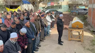 Cenaze töreni ve çiçekler