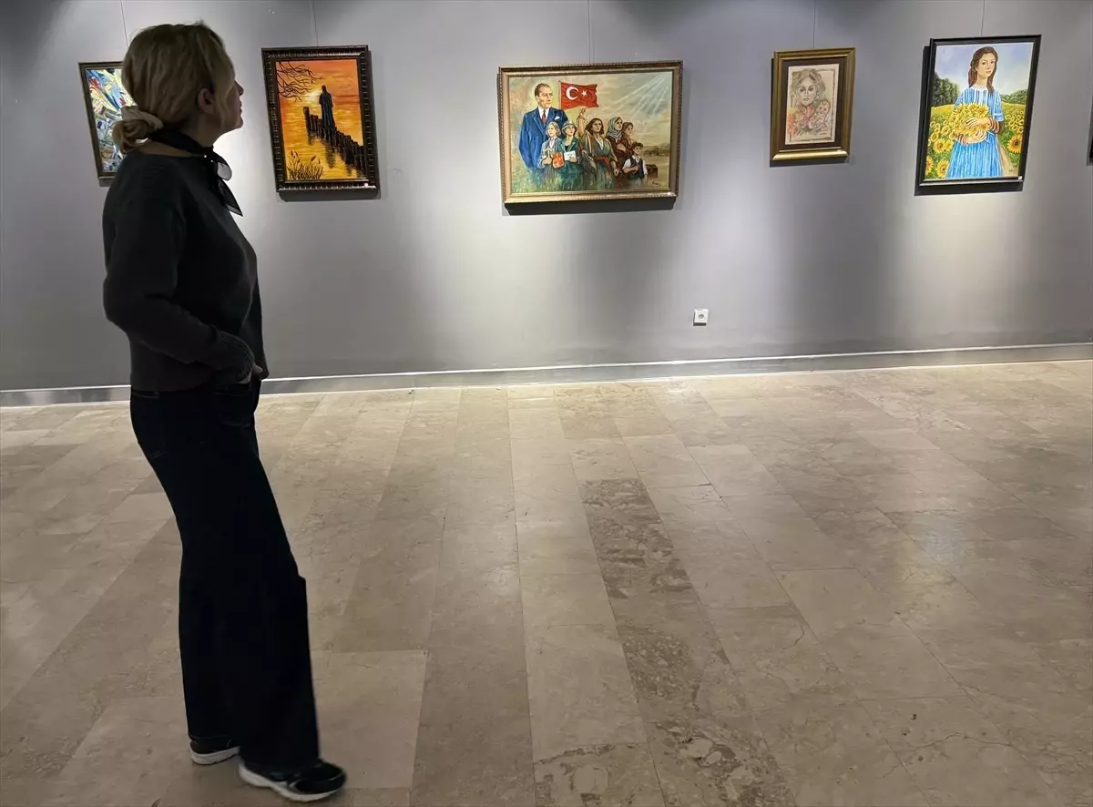Tekirdağ’da 74 Yaşındaki Ressam Perihan Kademlioğlu’nun “Kadın: Yeryüzünün Nabzı” Sergisi Açıldı