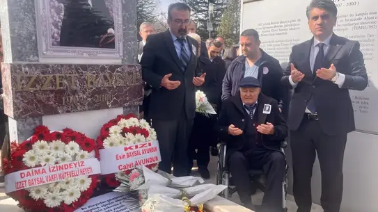 İzzet Baysal anısına yapılan etkinlikler