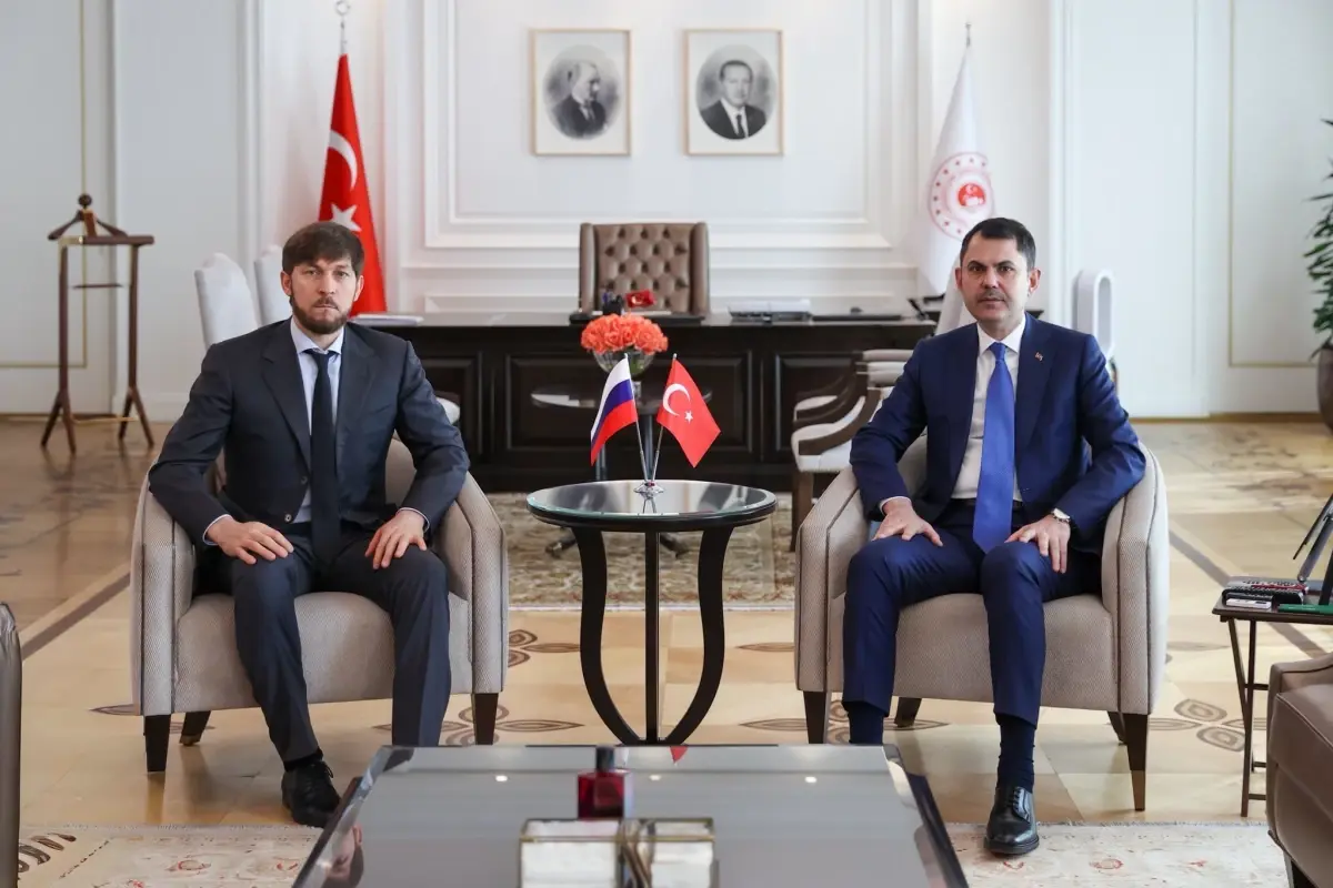 Bakan Kurum, Rusya’nın Edelgeriyev’iyle İklim Stratejileri Üzerine Görüştü