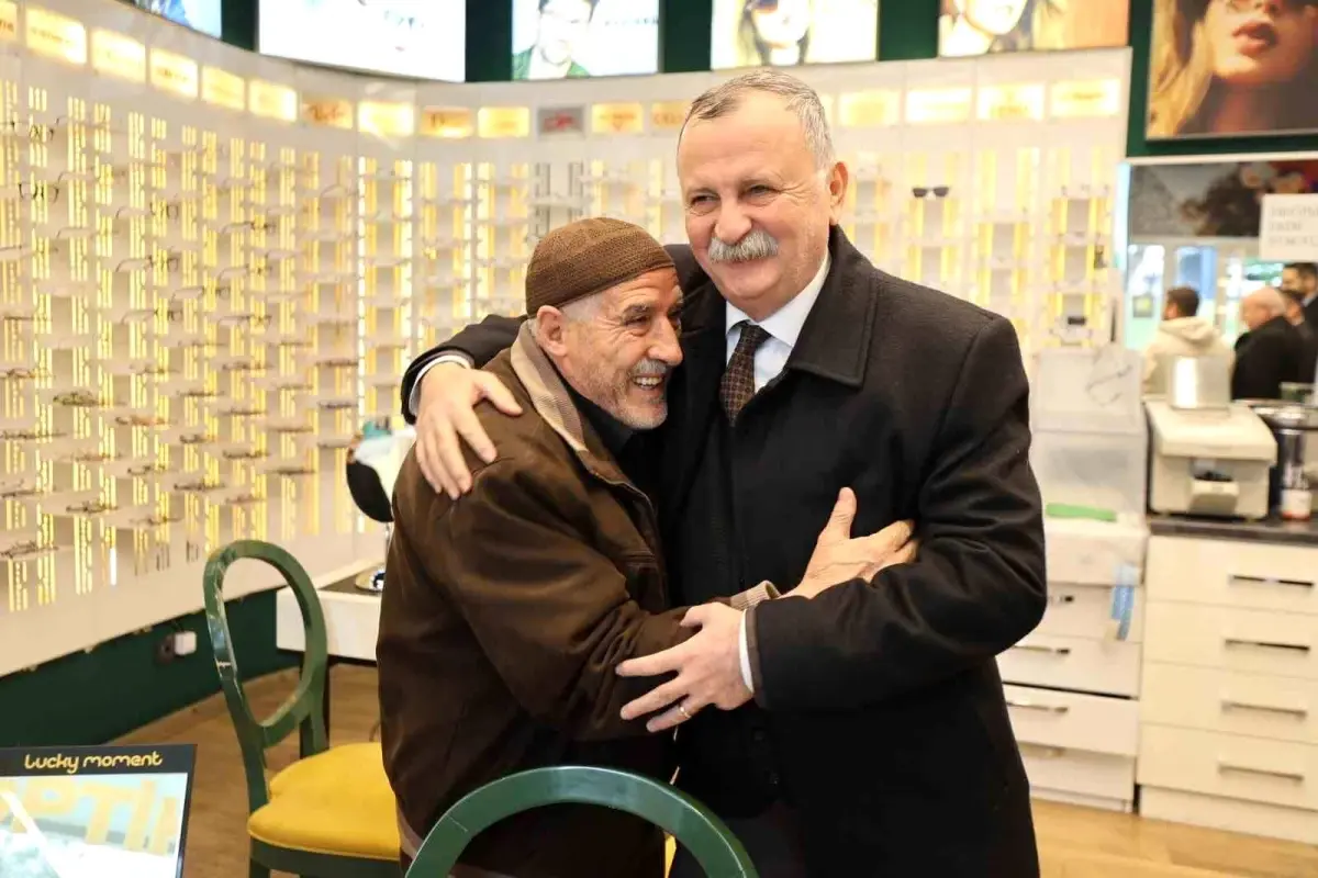 Yunusemre Belediye Başkanı Semih Balaban, Ege Bölgesi Güven Endeksinde İkinci Sırada