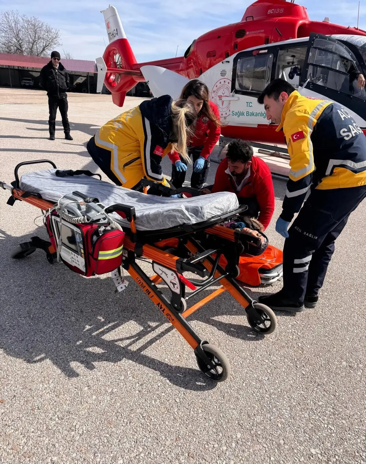 Yoğun Kar Şartında Hava Ambulansıyla Hayati Müdahale