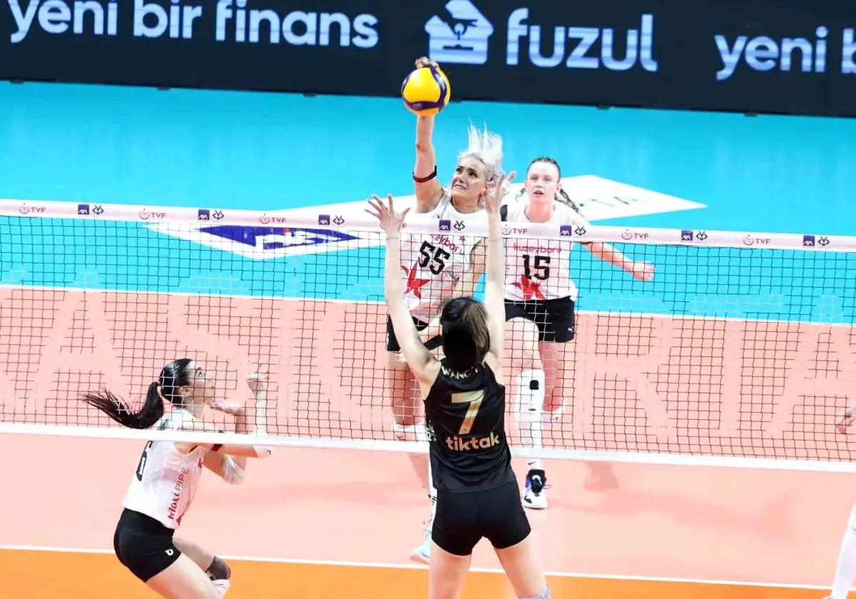 Galatasaray Kadın Voleybol Takımı Dörtlü Finale Yükseldi